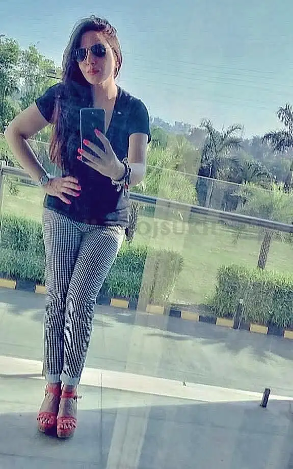 i-am-independent-punjab-housewife-alone