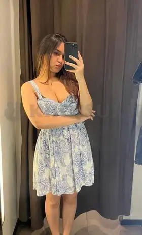 sonya-shrma-slaps-an-old-man-rahi-t